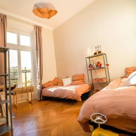 S8 Grimaldi 5min De La Ac Apartment *